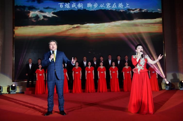 菠菜担保网唱响《向往》